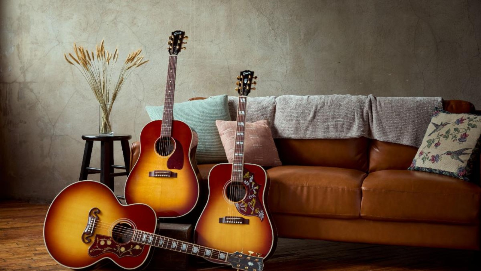 Gibson SJ-200, J-45, and Hummingbird Standards in Rosewood