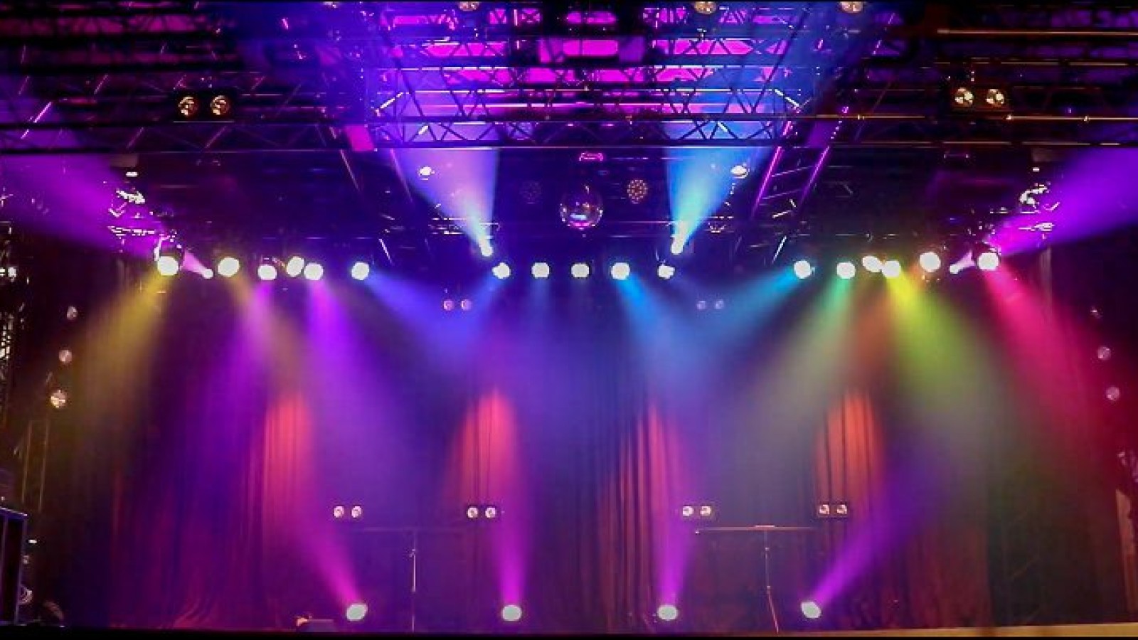Hibino Lighting Opens New Options For Japan’s 1000 Club With CHAUVET Professional