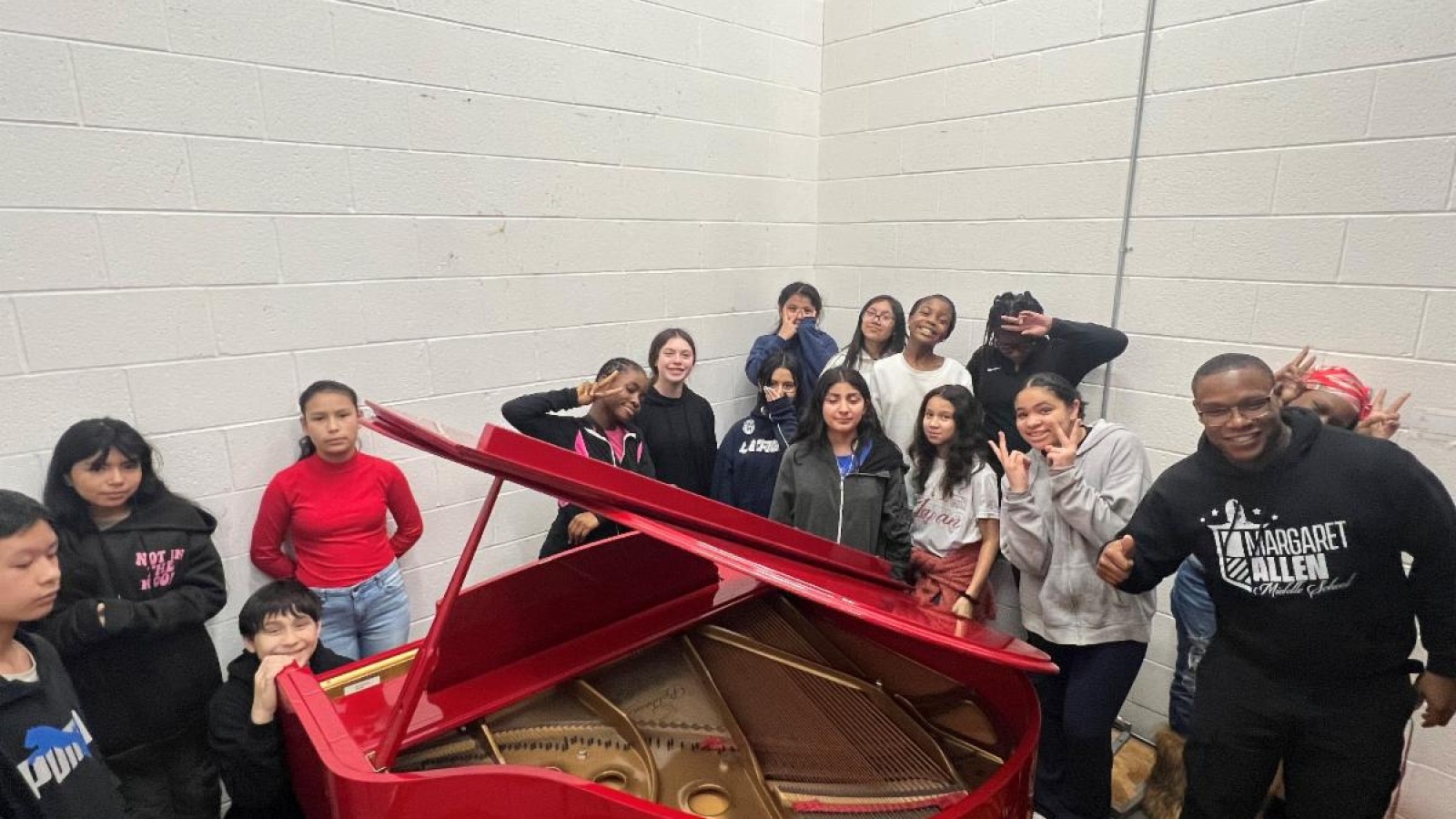 Gibson Gives Donates Three Pianos to Music City Chopin’s Metro Nashville Piano Program for Youth and Music Education