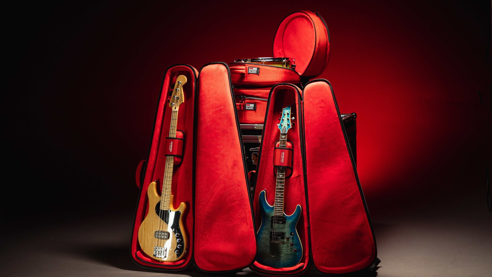 George Thorogood and The Destroyers Rock Out With dLive