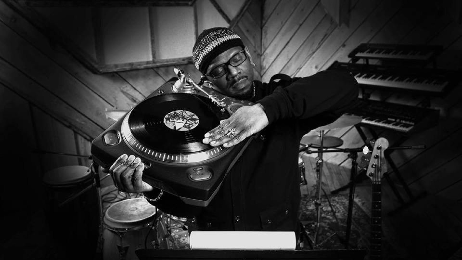 Hip-Hop Pioneer GrandMixer DXT to be Presented with the Hip-Hop Innovator Award at NAMM's TEC Experience