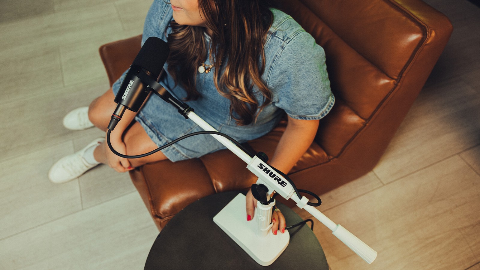From Black to White: Gator Debuts New Versions of Its Shure Broadcast Stands