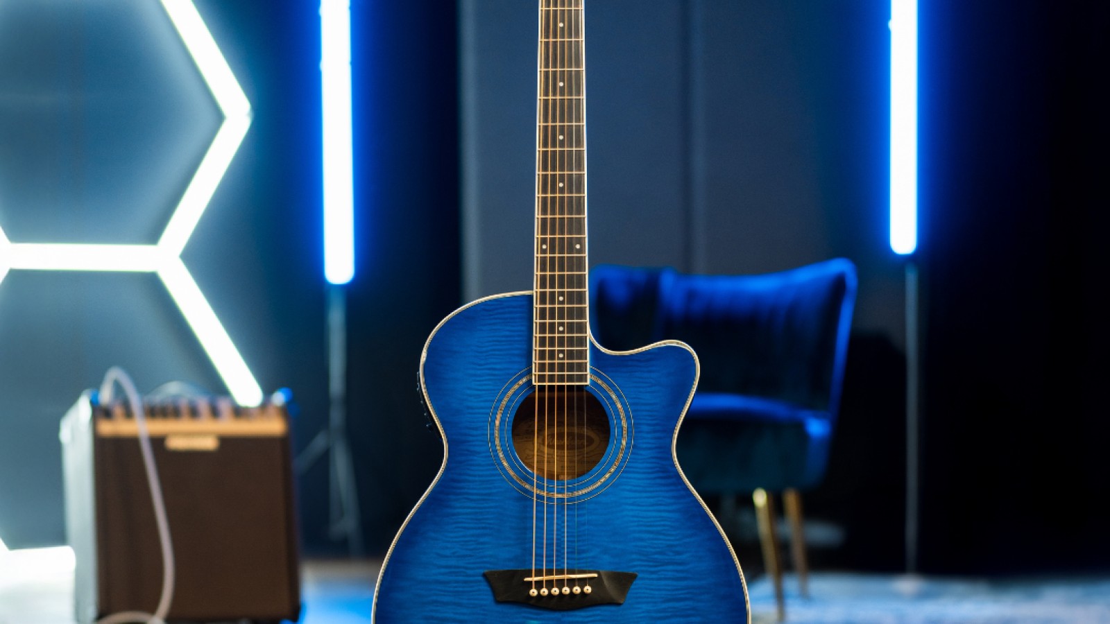 Washburn Guitars Introduces New Model in Festival Series